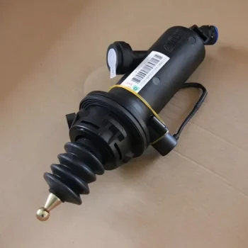 Sinotruck Clutch Master Cylinder 711W30715-6152/1 Factory Price